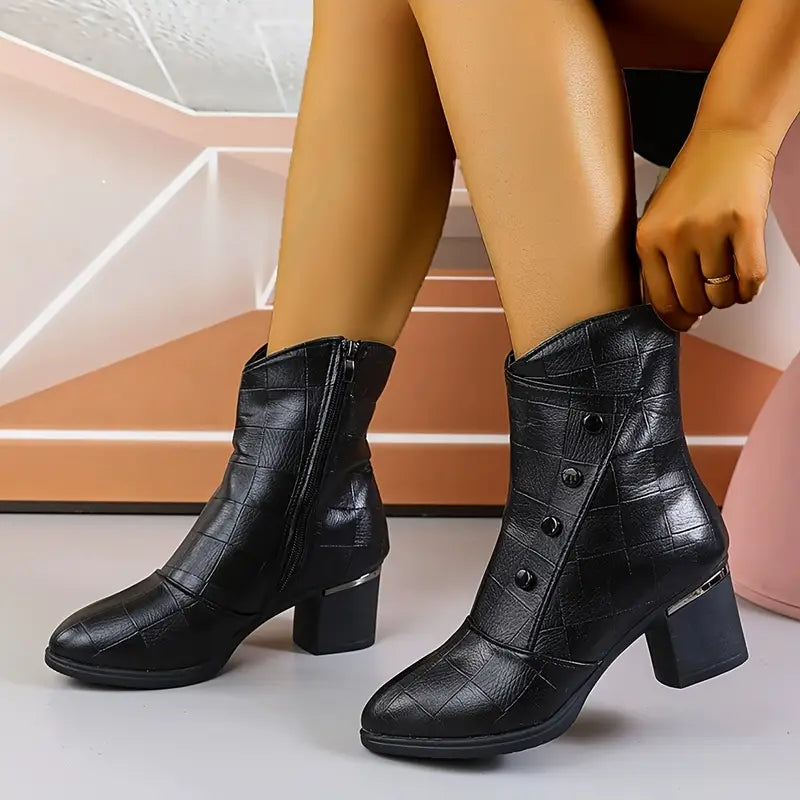 Bota Feminina Italiana em Couro Peluciada