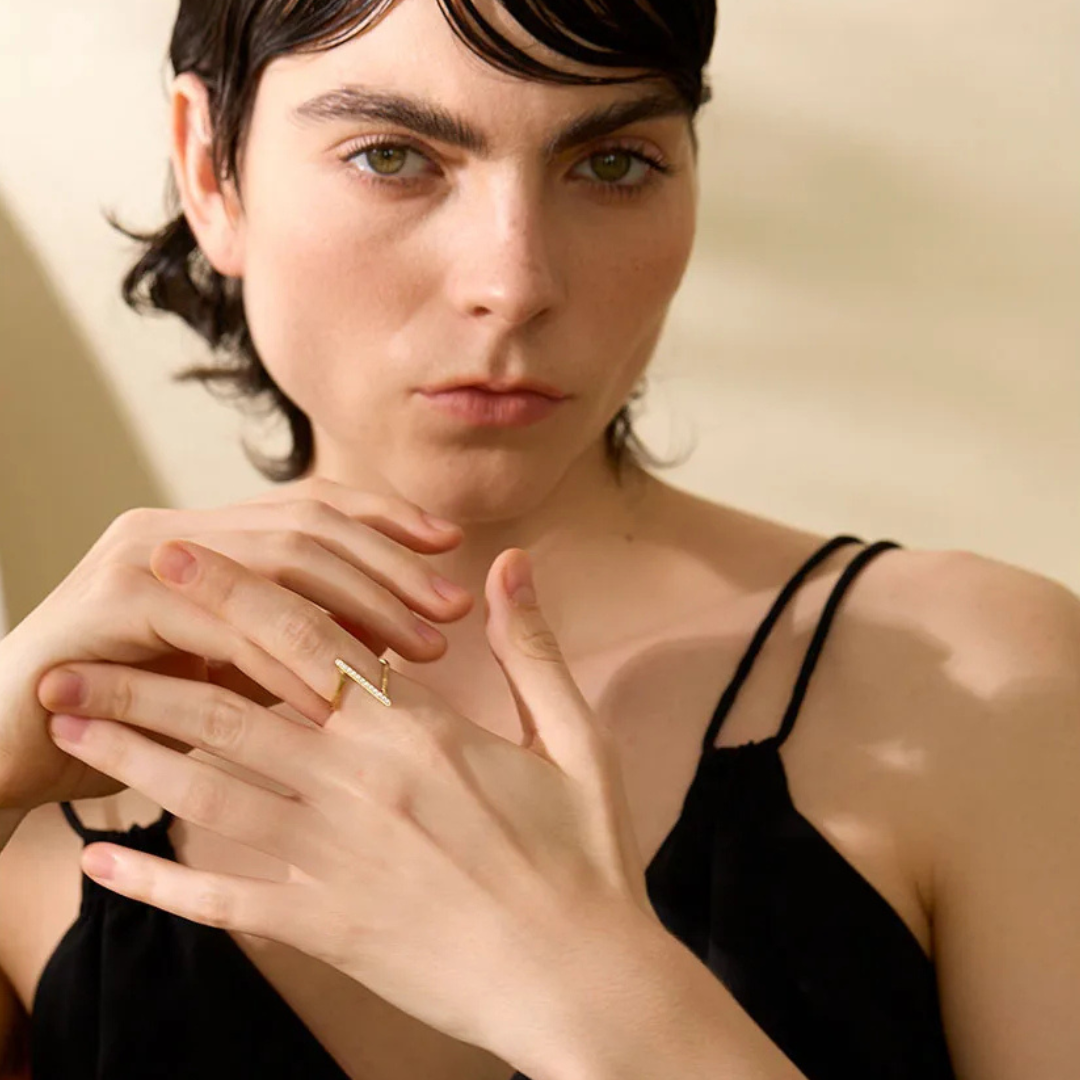 Anel Simple Line com Zircônias