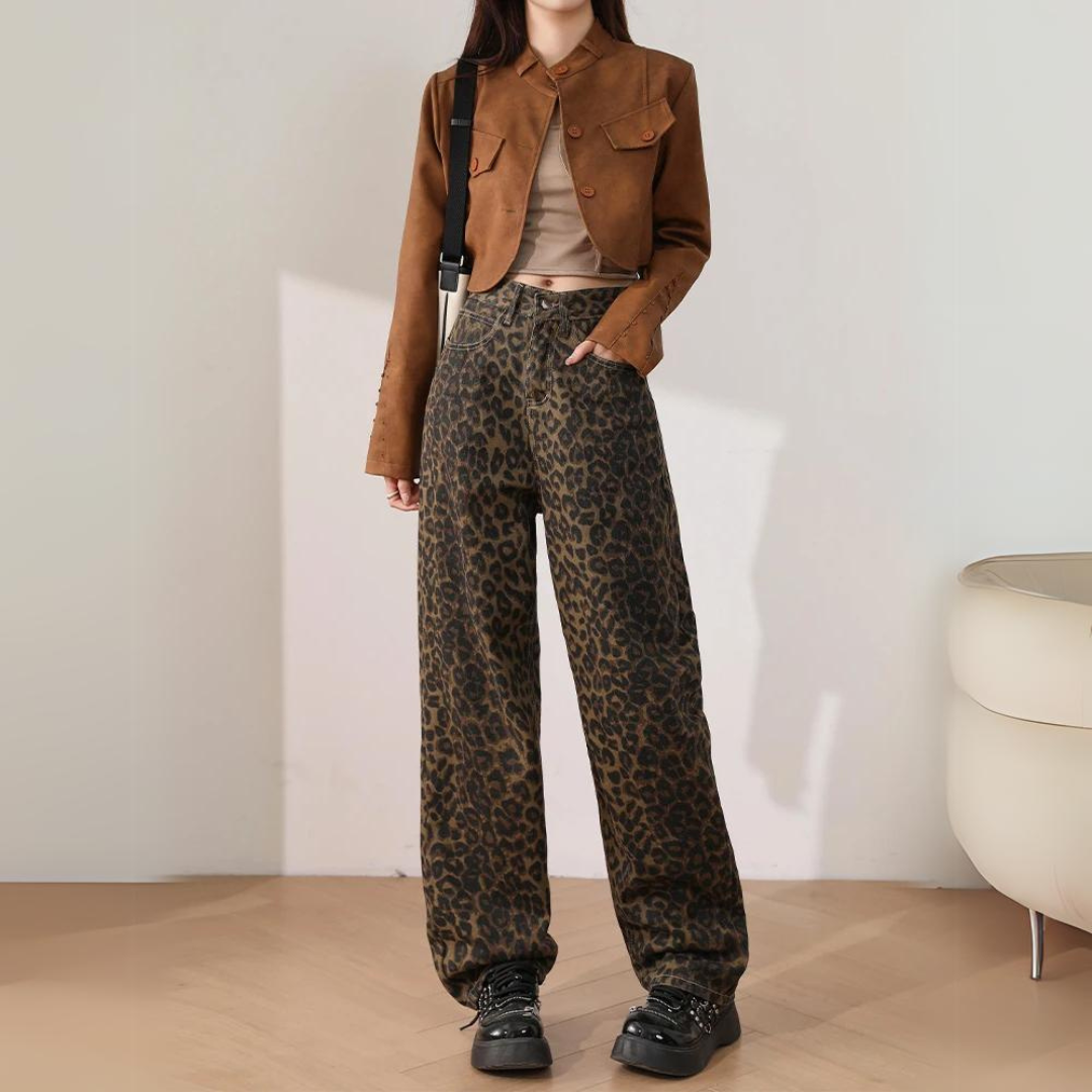 Calça Jeans Oversized Leopard Print