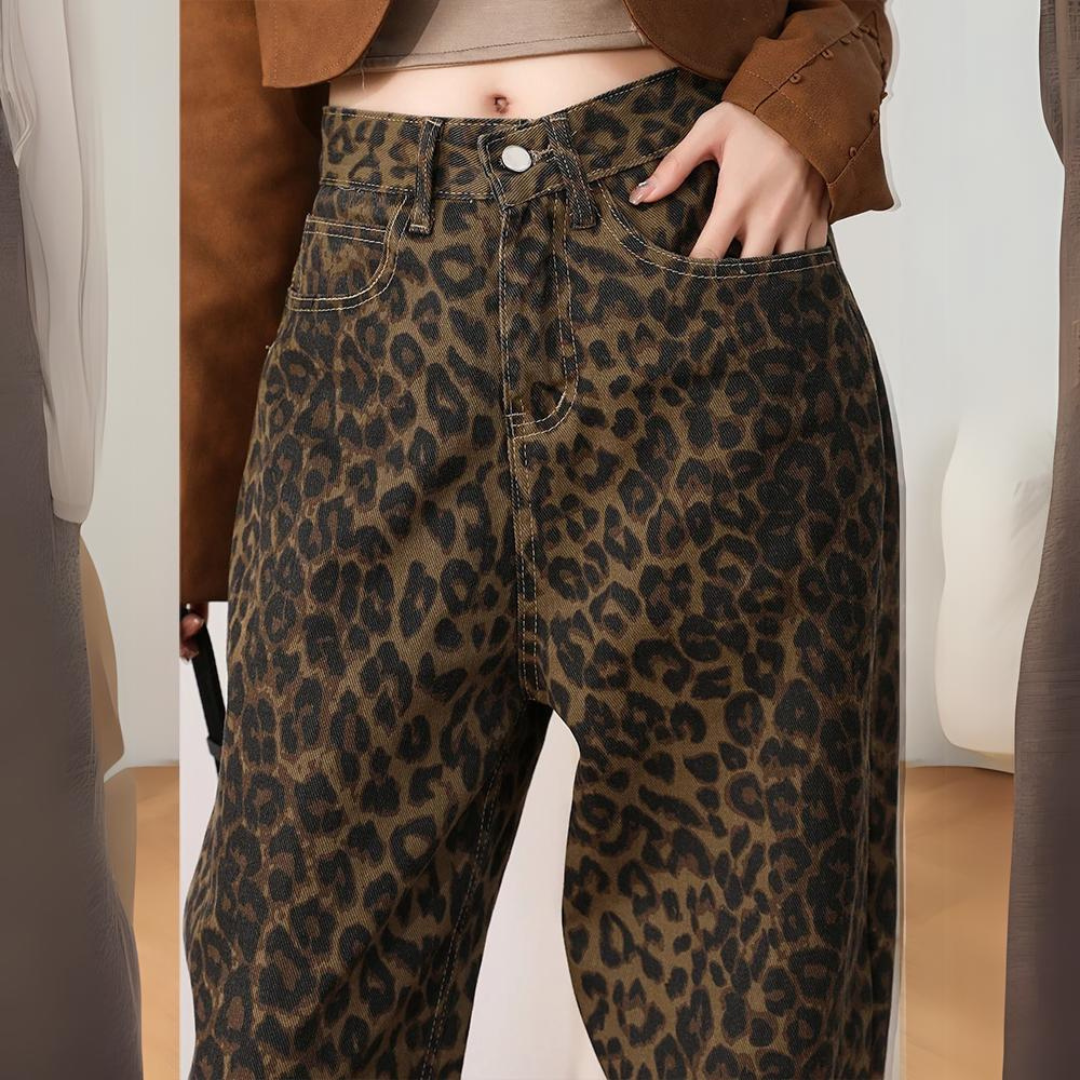Calça Jeans Oversized Leopard Print