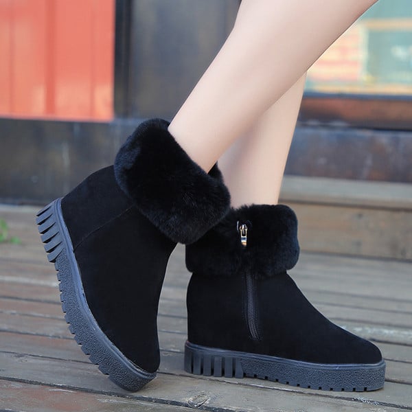 Bota Chelsea Tratorada Peluciada