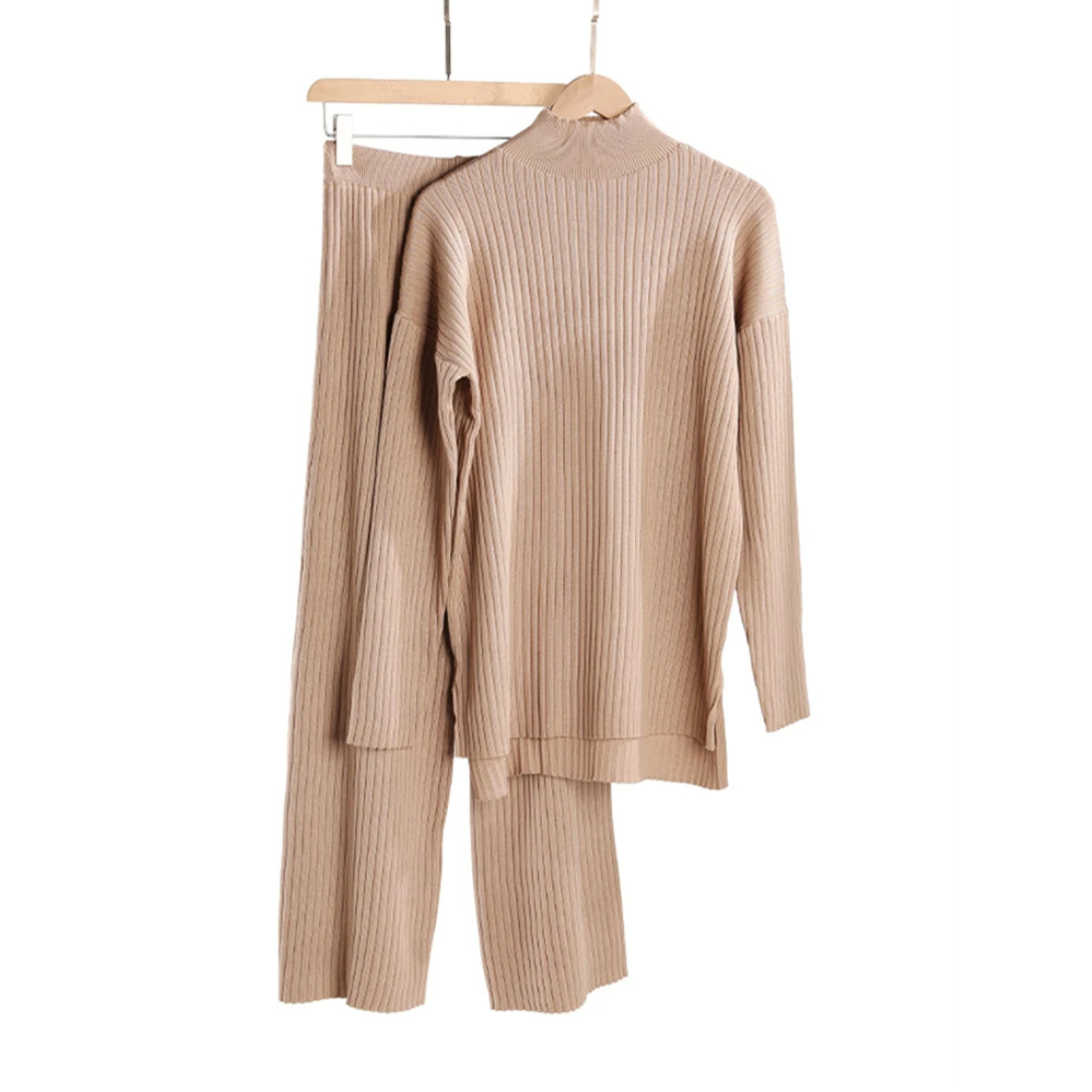 Conjunto Feminino de Malha com Gola Alta