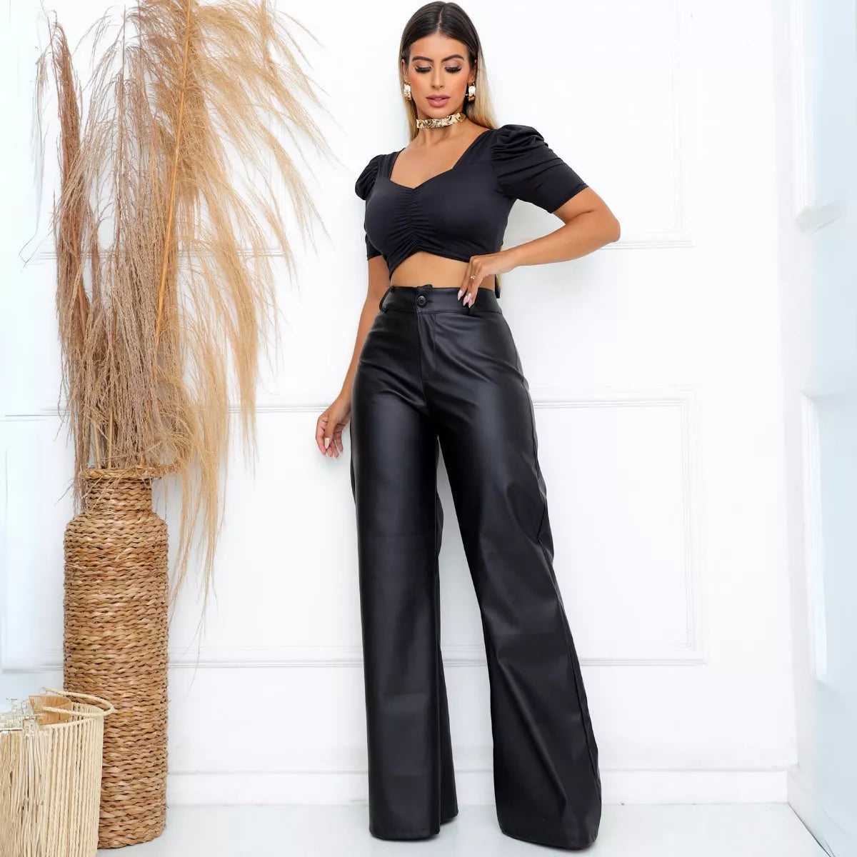 Calça Pantalona em Courino