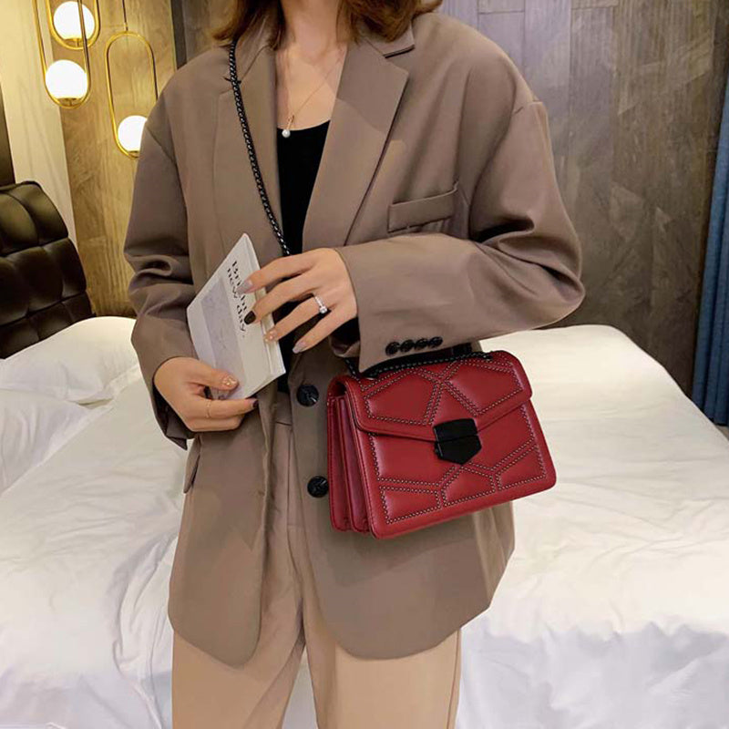 bolsa-couro-madame-luxy
