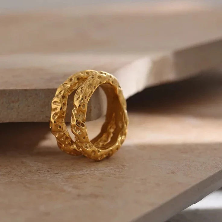 Anel Duplo Texturizado Folheado a Ouro 18K