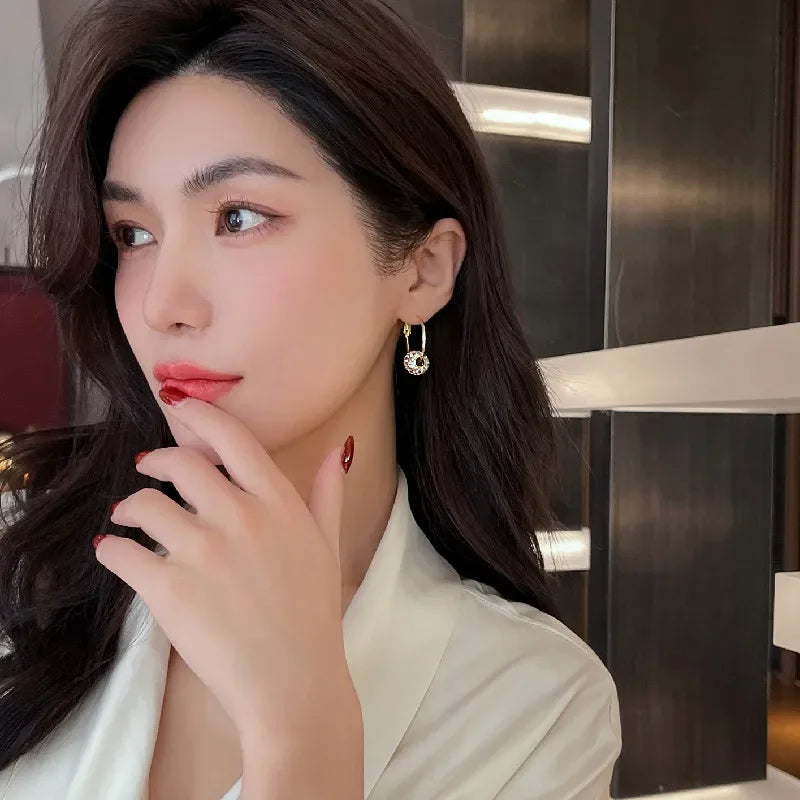 Brinco Argola com Pedra em Cristal