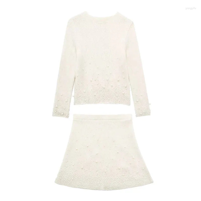 Conjunto Feminino de Malha com Pérolas