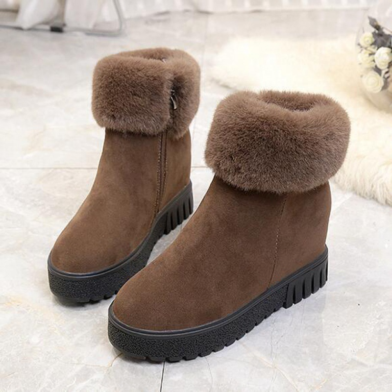 Bota Chelsea Tratorada Peluciada