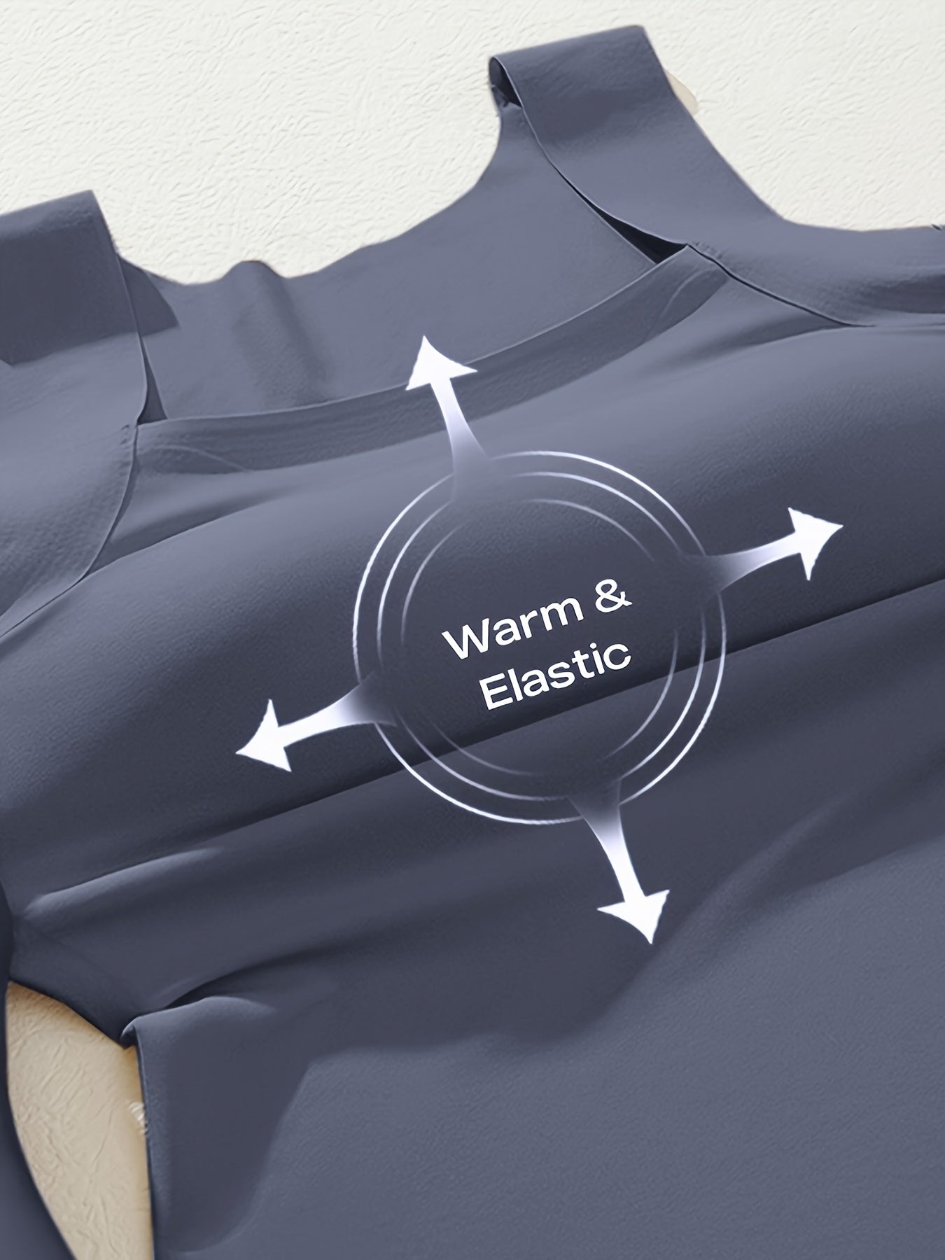 Seamless Base Layer Tank Top for a Slim Fit And Skin-Enhancing Effect.
